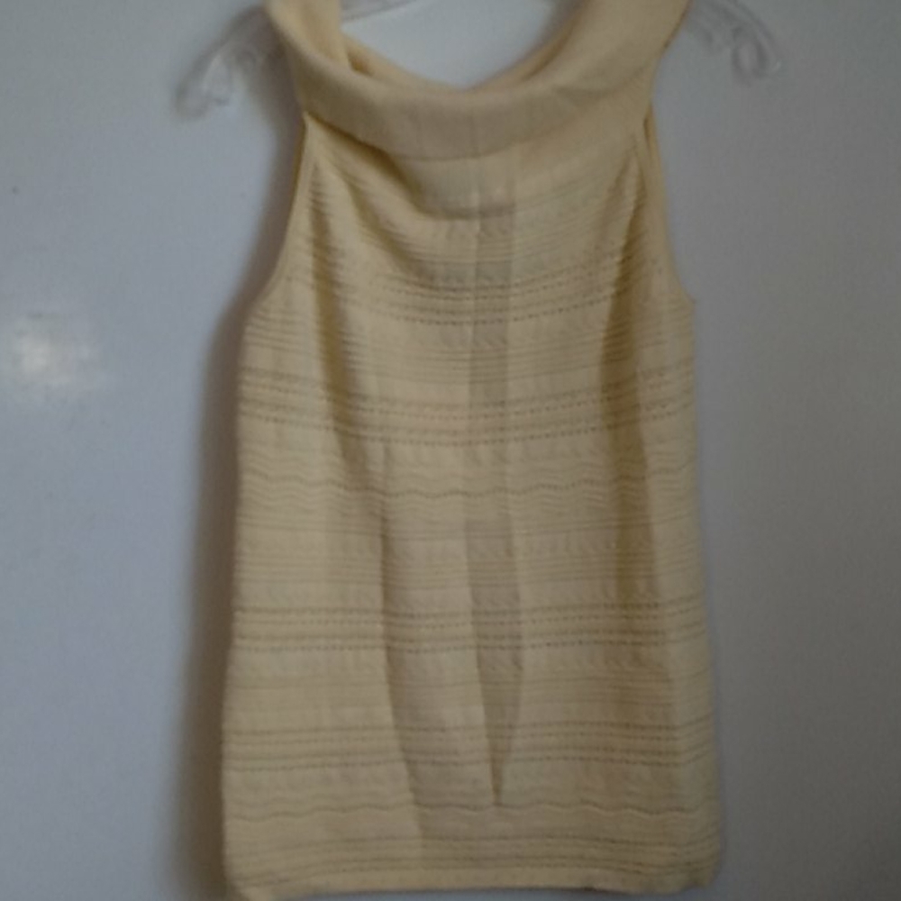 White House Black Market yellow top size M